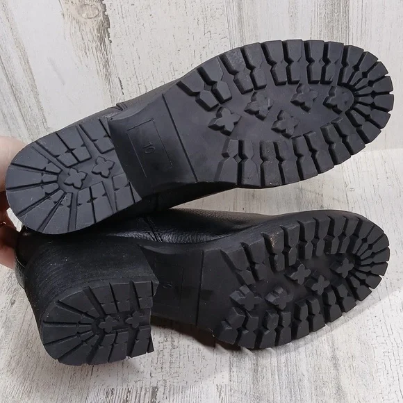 NEW MIA Jody Ribbed Round Toe Block Heel Chelsea Ankle Boots #542 - Picture 9 of 11